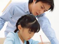 Bé mới vào lớp 1 có cần học tăng tiết?