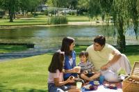 Làm thế nào khi thời gian bố mẹ dành cho trẻ ngày càng “eo hẹp”