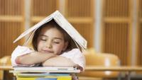 Nên hay không nên cho con học gia sư?