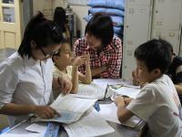 Trẻ hứng thú khi học với gia sư tại nhà